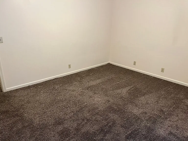 567 Dupont Rd #5 — Photo 9