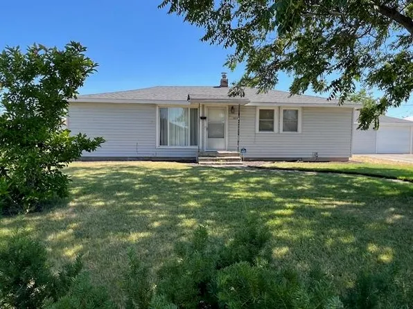 5814 N A St, Spokane, WA 99205