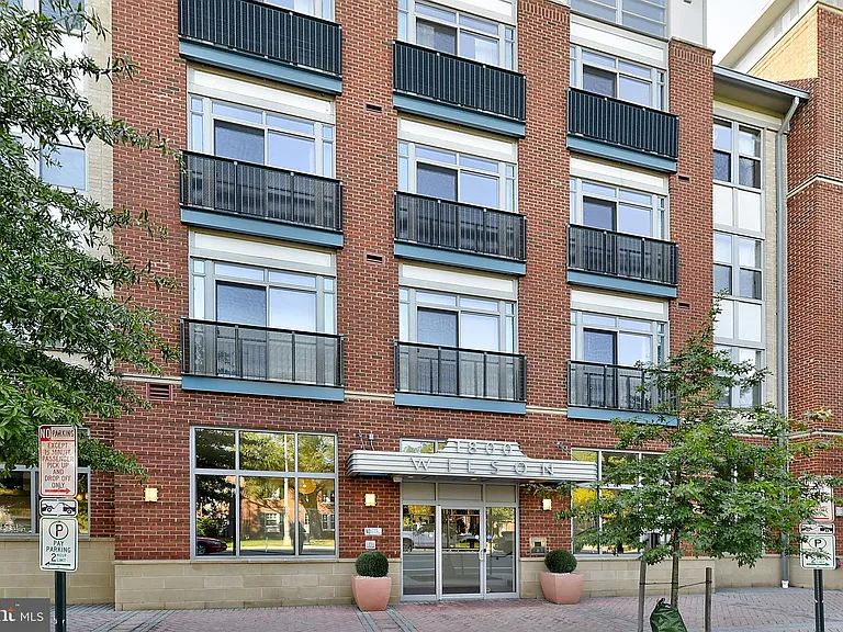 1800 Wilson Blvd #310 — Photo 2