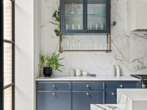 60 West 9th Street image 5 of 21