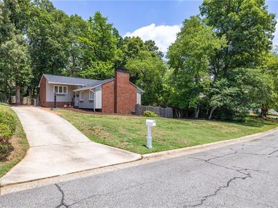 2302 Running Brook Dr, Greensboro, NC, 27408