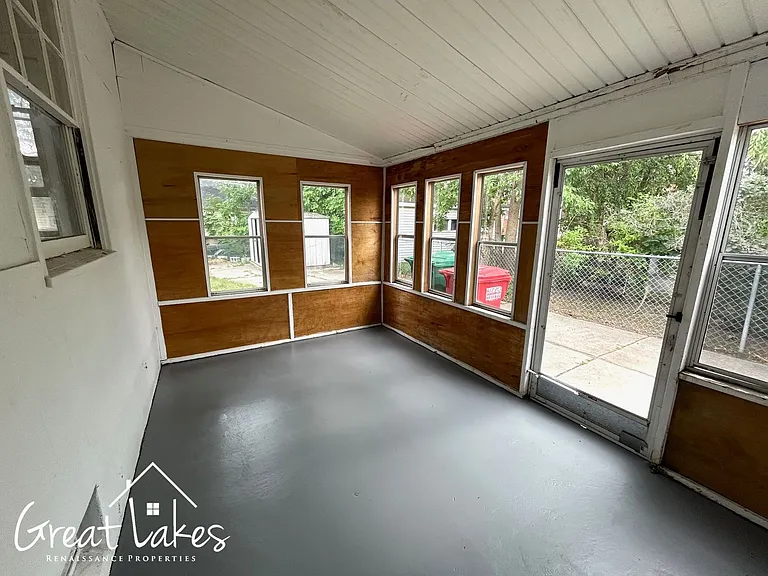 21728 Beechwood Ave — Photo 15