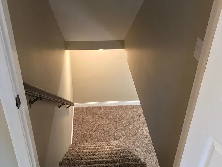 1102 Devonshire Dr — Photo 25