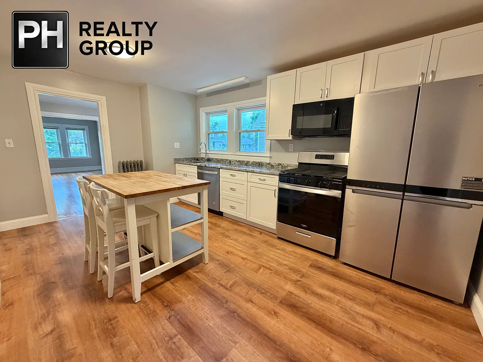 2 bed, 1200 sqft, $2,900 — Photo 1