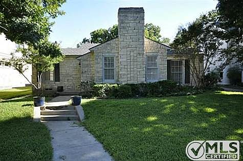1st image of 6914 Meadow Lake Ave