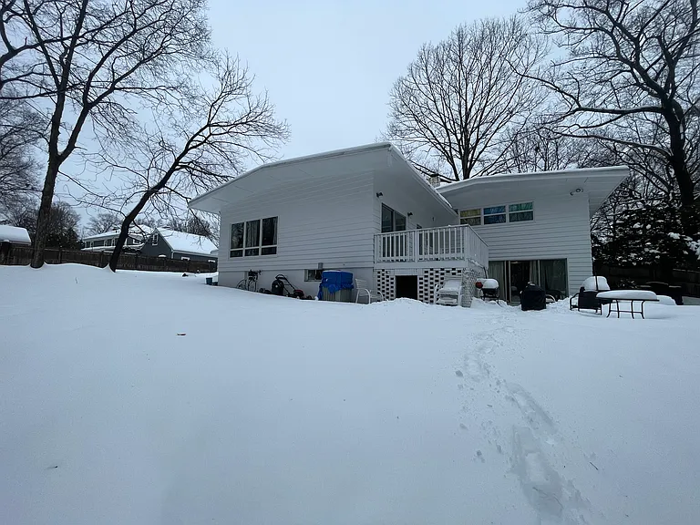 20 Greenleaf Dr — Photo 29