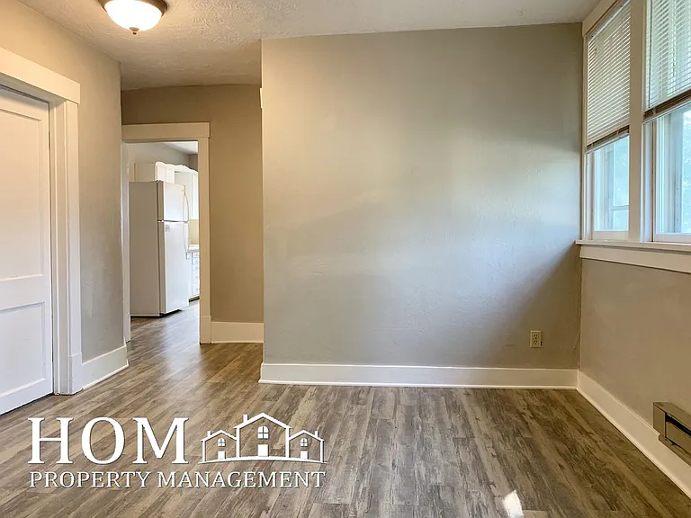 630 Lyndale St — Photo 6