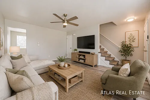 5703 S Pearl St #6 Photo 1