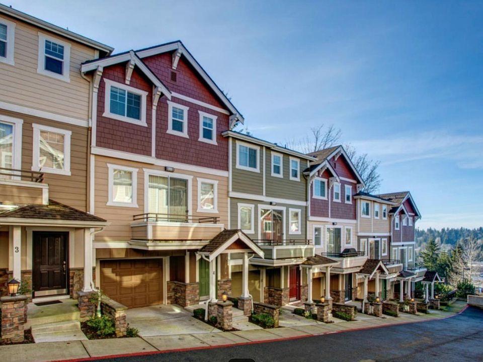 1st image of 107 118th Ave SE APT 4
