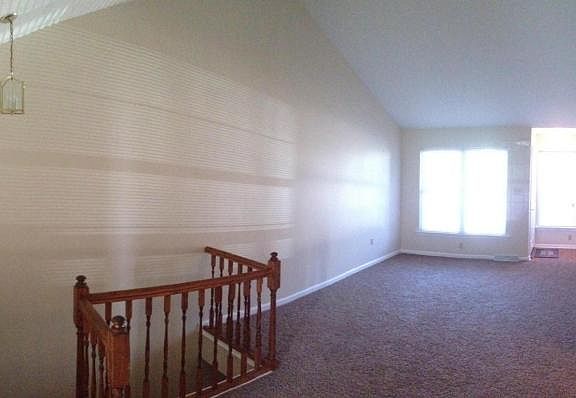 2nd image of 16 Oakgrove Ln