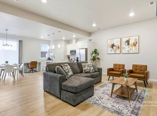1205 NE Emerald Dr, Hermiston, OR 97838