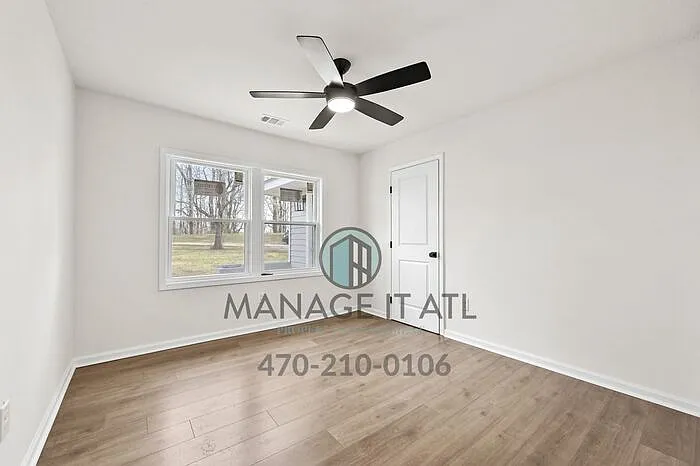 2762 Candler Rd — Photo 16