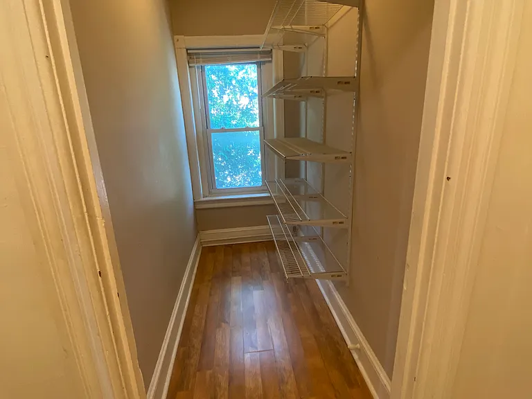 902 Linden St — Photo 11