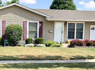 1101 Lovell Ct, Elk Grove Village, IL 60007