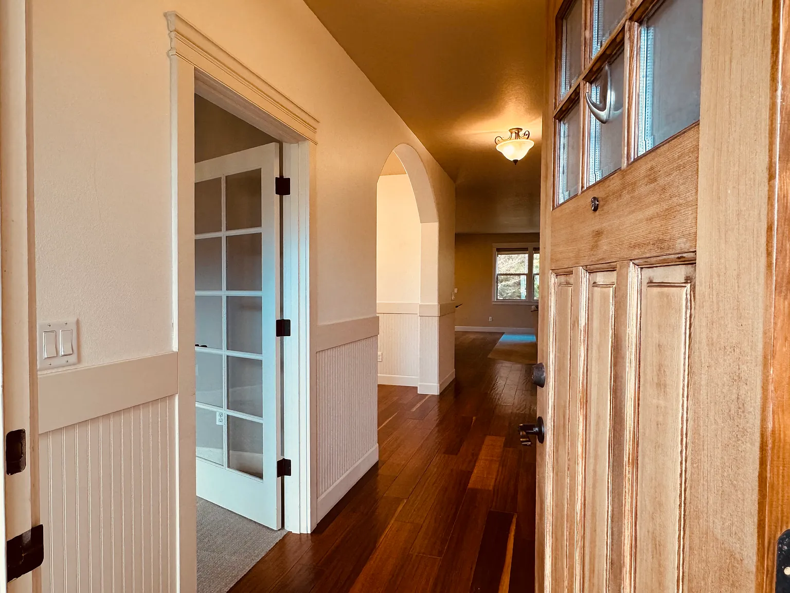 3 bed, 2103 sqft, $3,300 — Photo 3