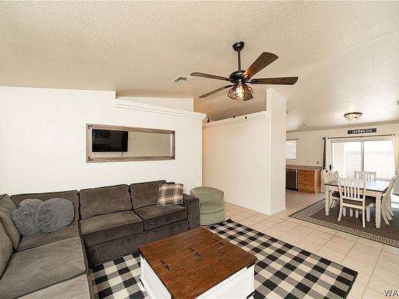 4th image of 2750 N Rainbow Street