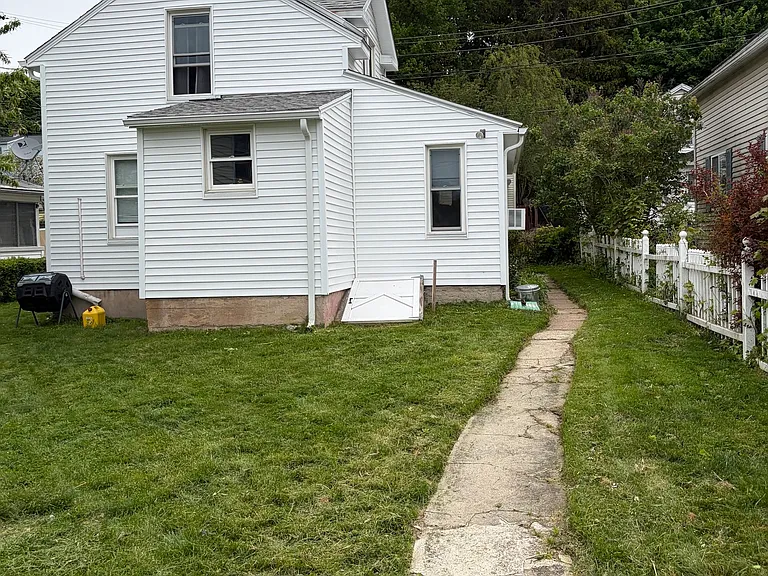 5 Hillside Ct — Photo 17