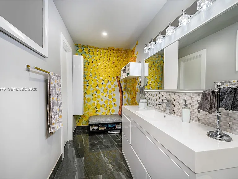 11530 SW 81st Ter — Photo 14