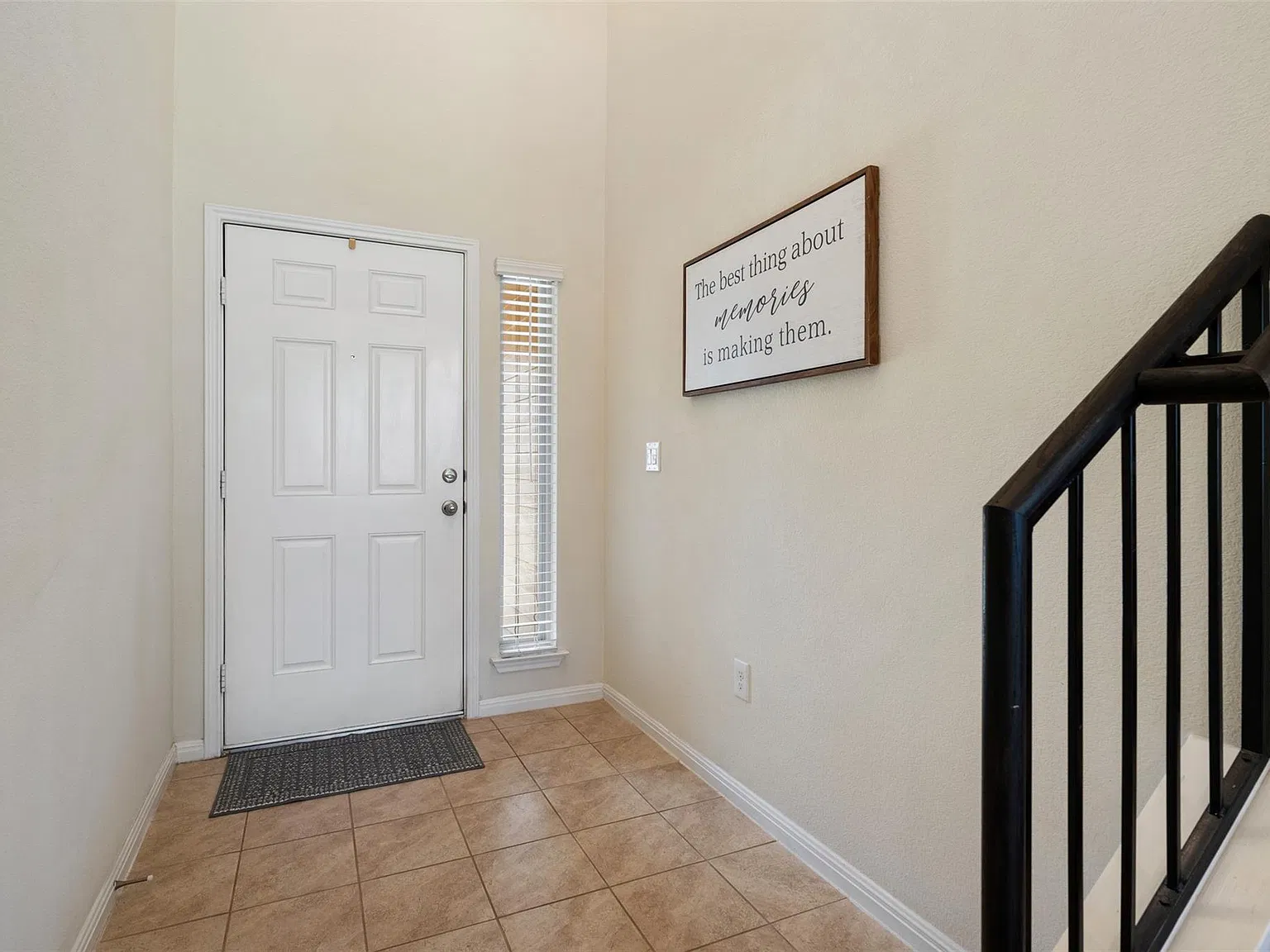 3 bed, 2.5 bath, 1398 sqft, $1,850 — Photo 4