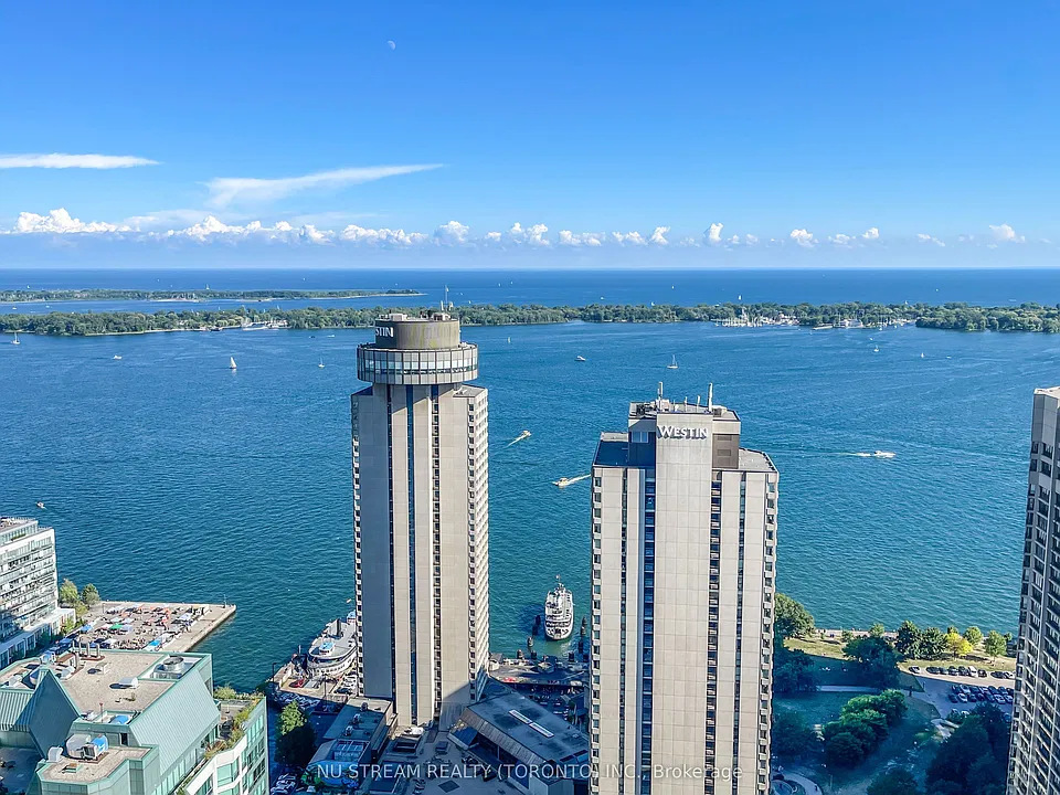 33 Bay St #4509