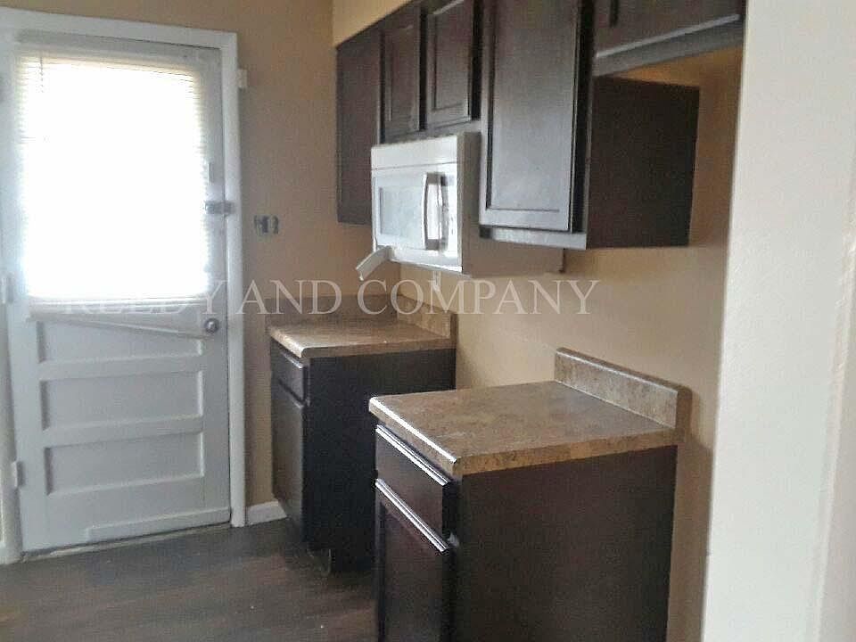 1st image of 3228 Forest Brook Dr