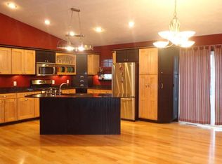 510 Cottonwood Cir, East Peoria, IL 61611