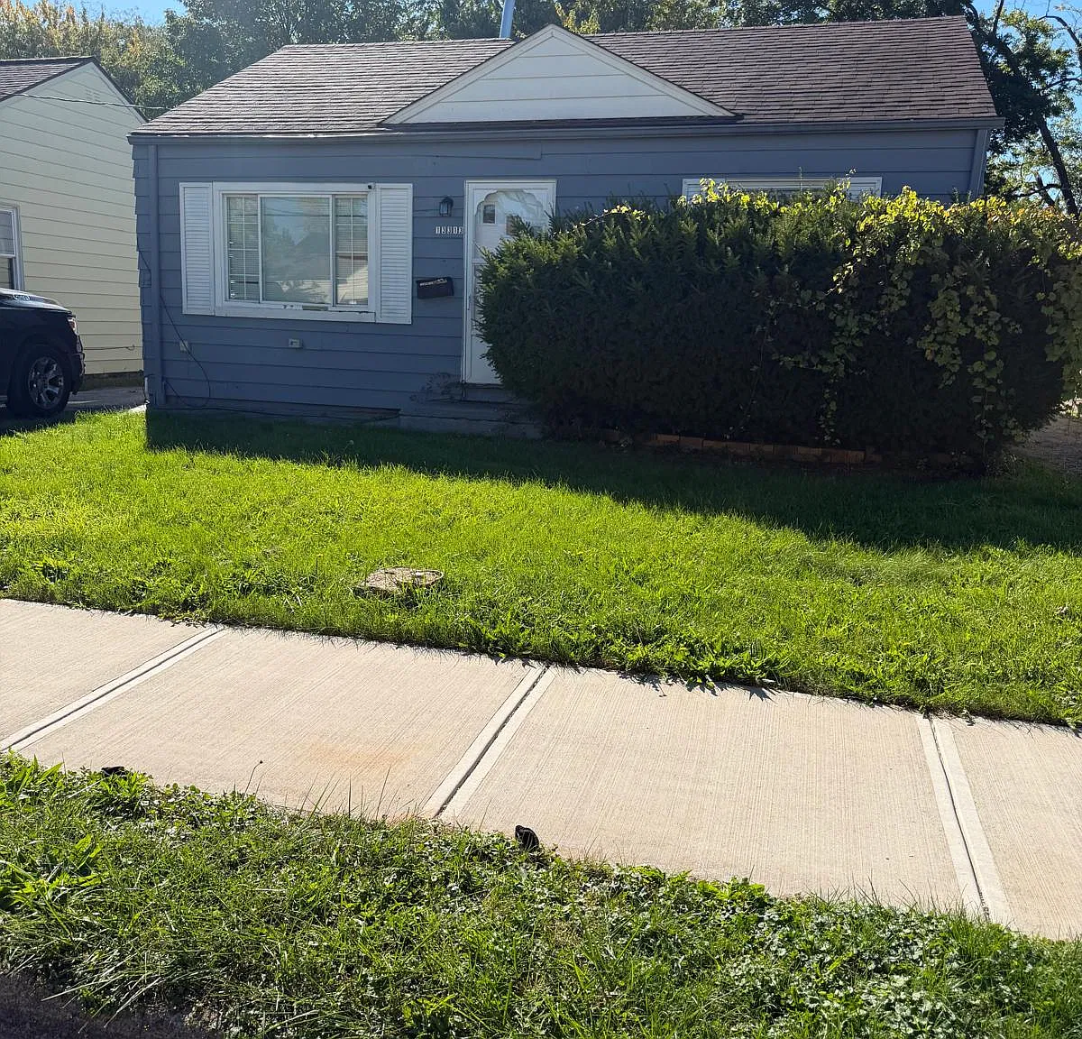 3 bed, 1008 sqft, $1,250 — Photo 1