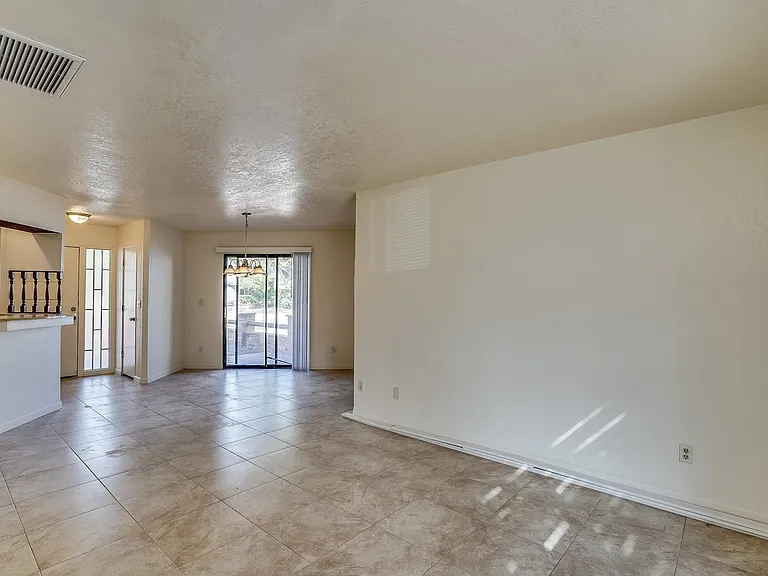 422 E Navajo Rd — Photo 6