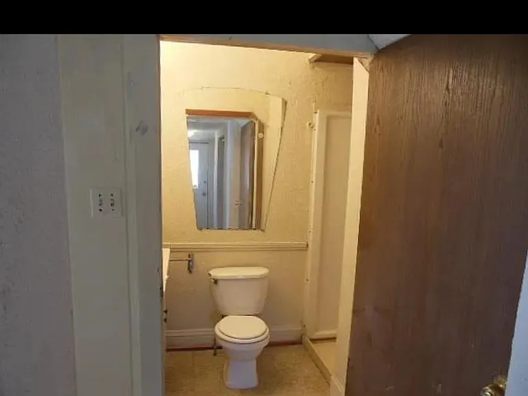 327 N Johnston Ave — Photo 15