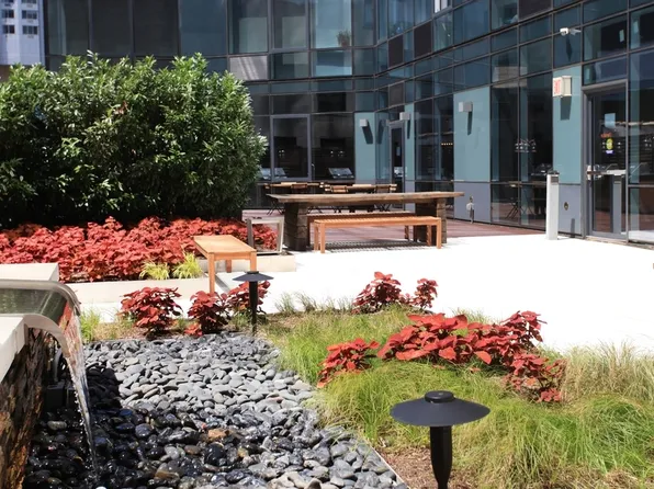 66 Rockwell Place image 16 of 16