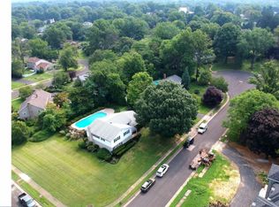 1201 Dilworth Cir, Huntingdon Valley, PA 19006