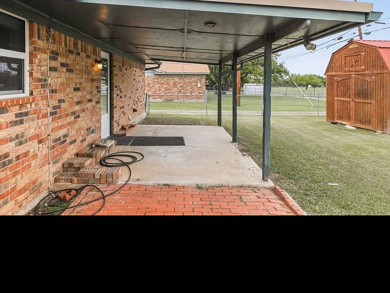 4502 Delwood Dr — Photo 7