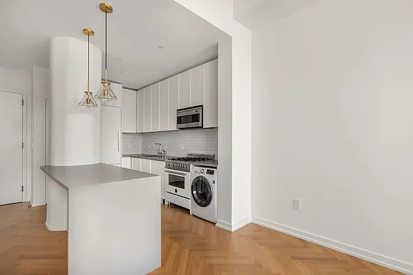 Rented by Compass | media 14