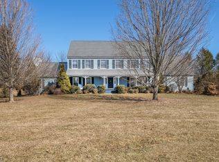 7 Maplewood Ln, Washington, NJ 07882