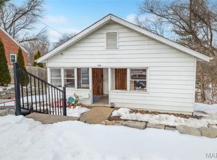 2300 Agnes St, Alton, IL 62002