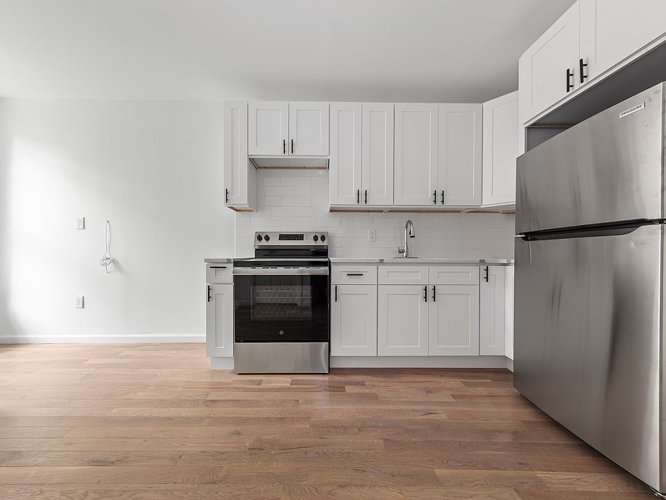 1st image of 815 Willoughby Ave #5
