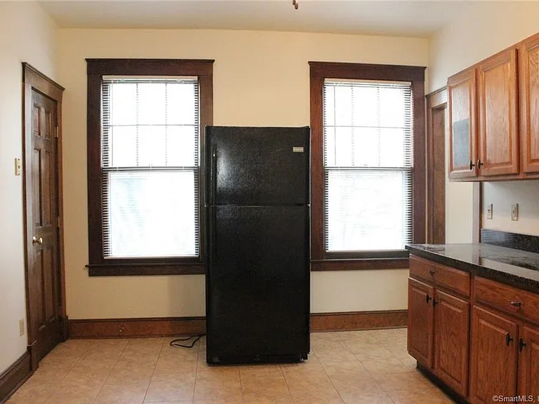 16 Woodland St #1 — Photo 4