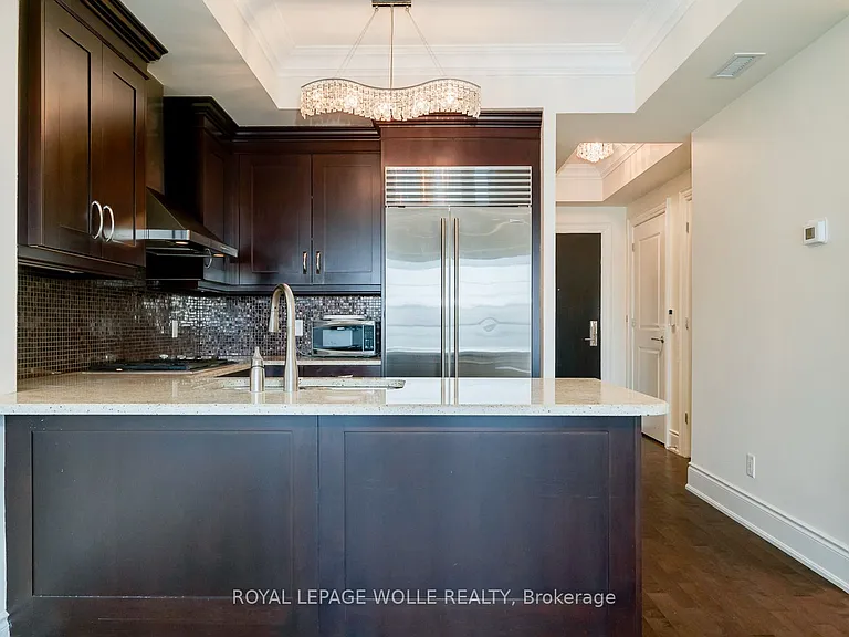 1717 Avenue Rd #307 — Photo 6
