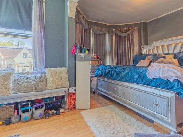 jersey-city-new-jersey-447600131 picture