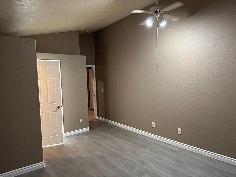 3736 Rose Canyon Dr — Photo 30