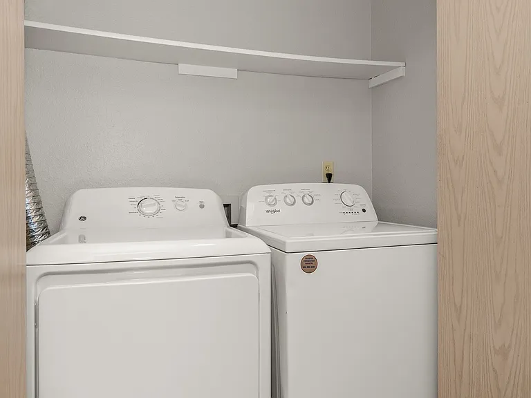 In-Unit Washer Dryer