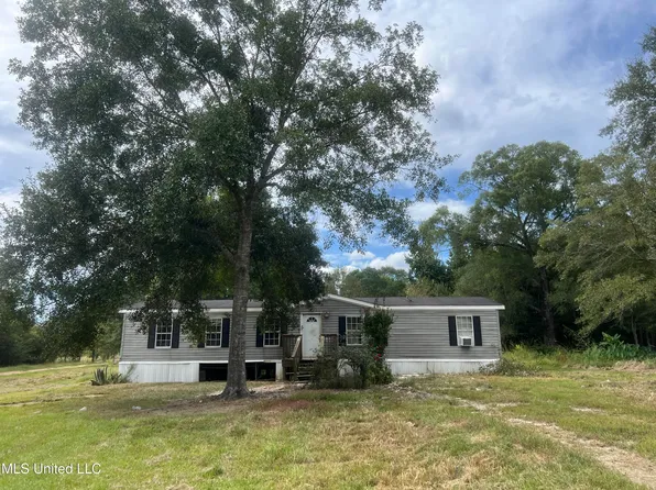 75 Jack Alexander Rd, Poplarville, MS 39470