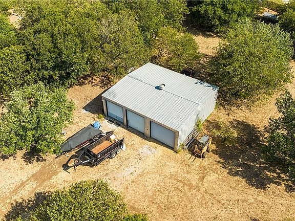 5th image of 7420 Poison Oak Rd