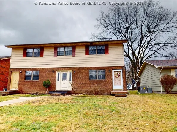 8A Garden Ln, Huntington, WV 25705