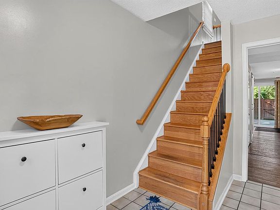4th image of 2508 Ambling Cir