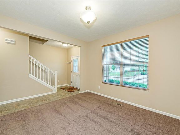 4th image of 5562 Wythe Ln