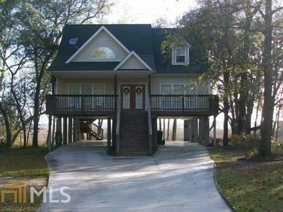 374 Magna Carta Dr, Woodbine, GA, 31569