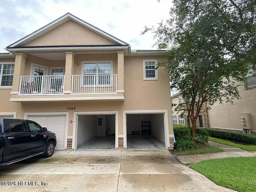 3 bed, 2.5 bath, 1597 sqft, $2,100 — Photo 1