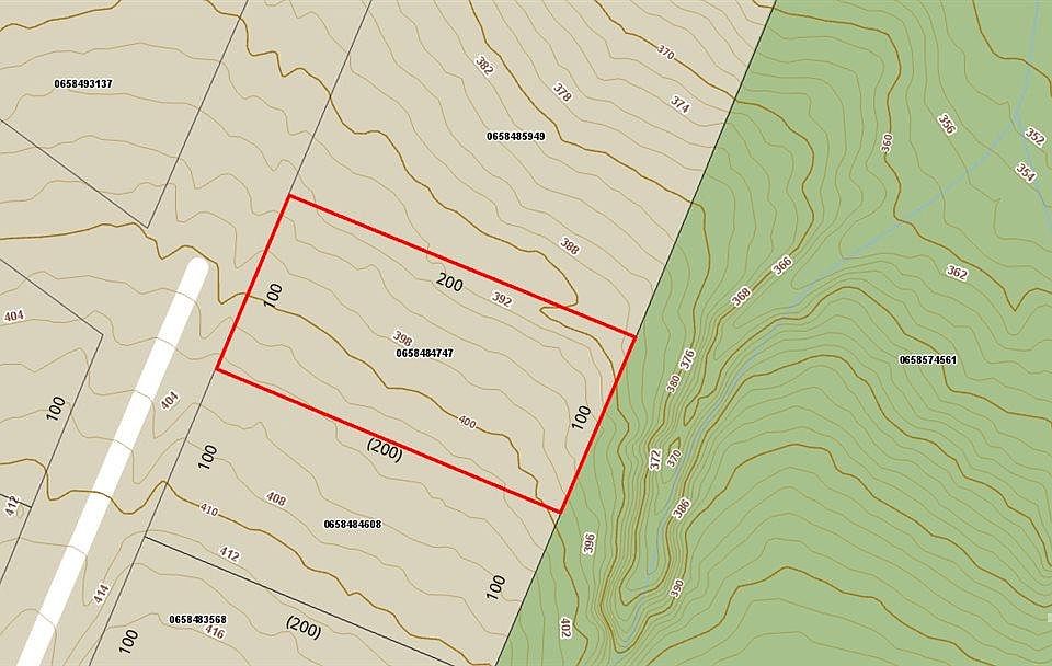 2nd image of 801 Estes Ln