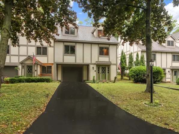 537 Michigan Ave, Frankfort, MI 49635